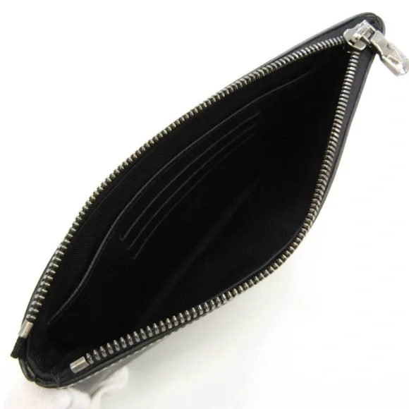 Louis Vuitton Pouch 100% Authentic - Picture 4 of 10